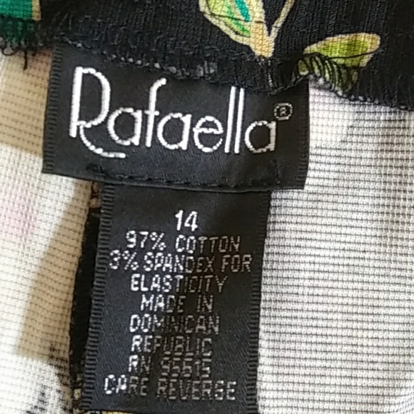 Rafaella Black Floral Capri Pants Size 14 - Picture 3 of 3